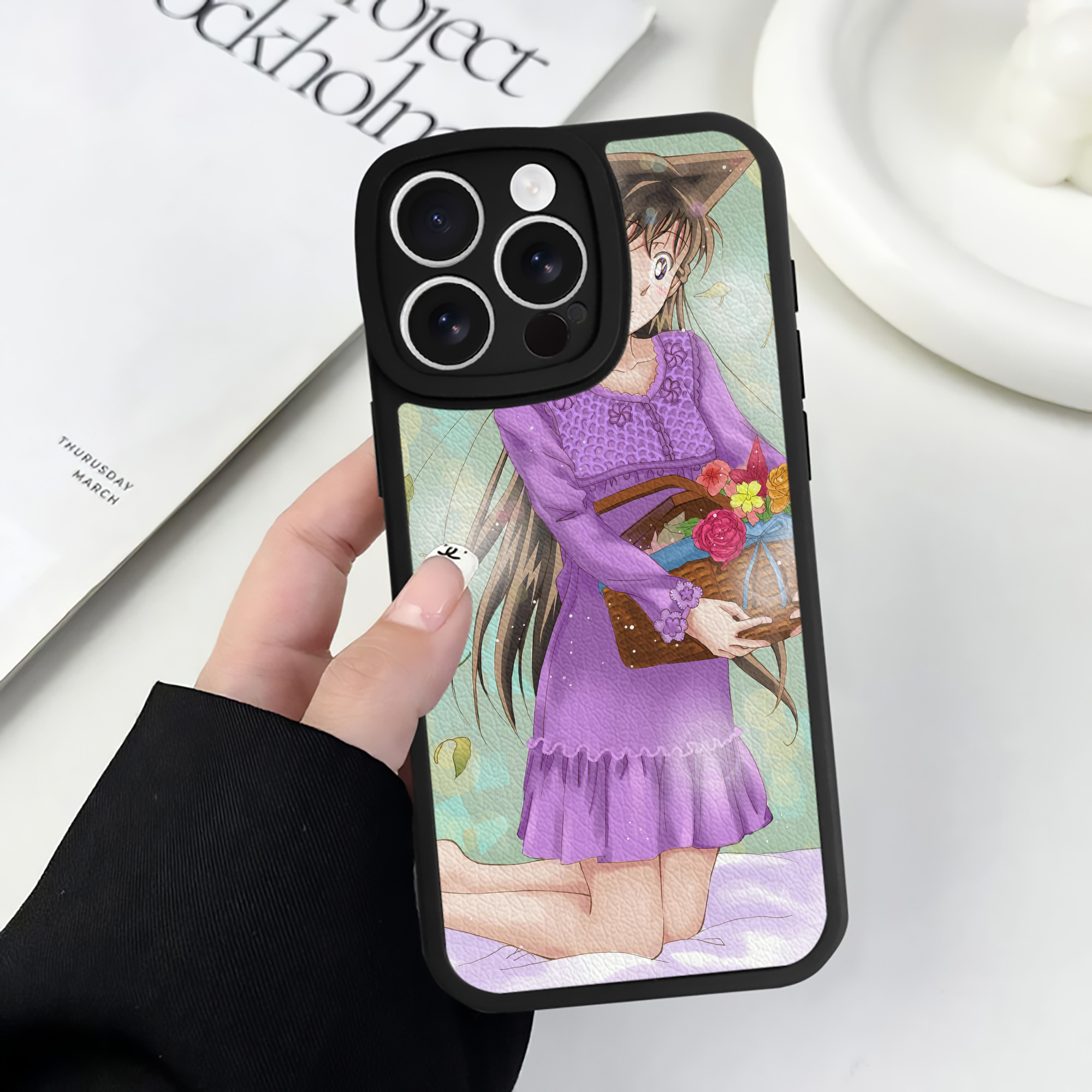 （画像用） 名探偵コナン Detective Conan 【iPhone 16シリーズ対応】シリコンスマホケース（レザー調） 材質：シリコン